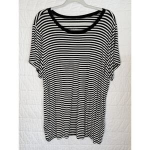 Super Soft By Torrid Women's 3 Black White Striped Knit Top Stretch short sleeve